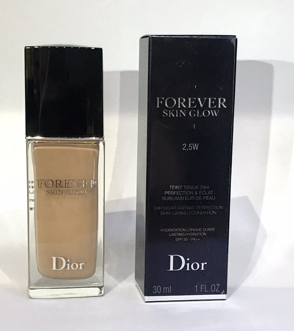 DIOR Forever Skin Glow 24H Wear Radiant Perfection Skin-Caring Foundation 2.5W