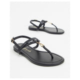 New Look- flat toepost sandals in black