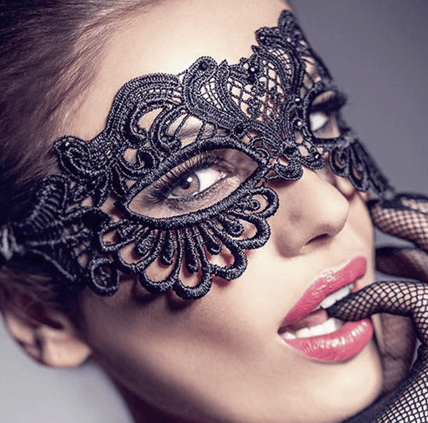 The Marshall- Hollow Lace Masquerade Party Mask- TM-MK-01