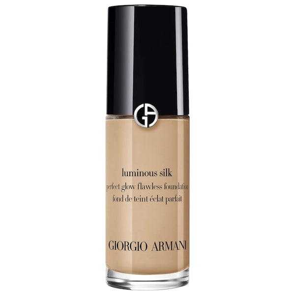 Armani Beauty- Luminous silk foundation mini 4 light, golden